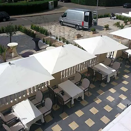 Helena Hotel 4*
